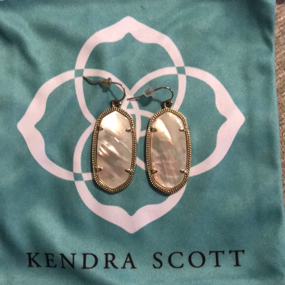 Kendra Scott Elle iridescent